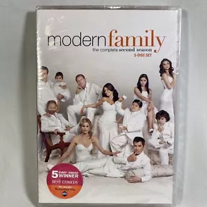 Modern Family The Complete First 2nd Season 2011 DVD NEW 3-Disc Set, Brand New - Foto 1 di 2