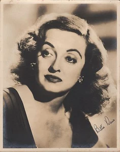 BETTE DAVIS - Actriz de EE. UU. - Foto original vintage firmada a mano - 1940 - Imagen 1 de 1