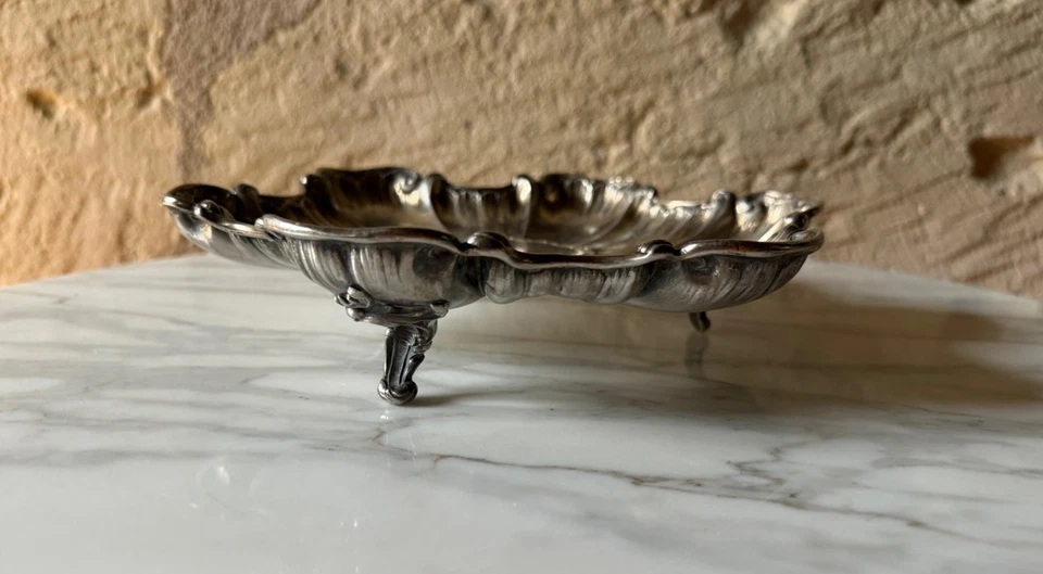 Coupe ancienne en argent massif Poinçon Minerve  Orfèvre Henri Soufflot ? 390 G. - Photo 1/4