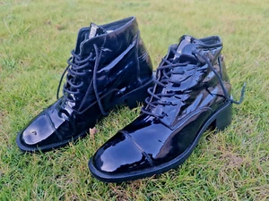 Chanel Patent Leather Lace Up Boots EU Size 38 / US 7.5 - Picture 1 of 6