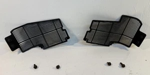 76-82 Corvette C3 Capucha a Guardabarros Pantalla Ventilación Rejilla Usado Juego con Pernos - Imagen 1 de 6