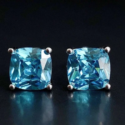 Pendiente solitario de topacio natural corte cojín de 5,00 quilates chapado en oro blanco de 18 quilates Foto 1 de 4