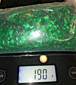 Vintage medium dark green cup ROUND Sequins crafts christmas clothing 190G - Picture 1 of 4