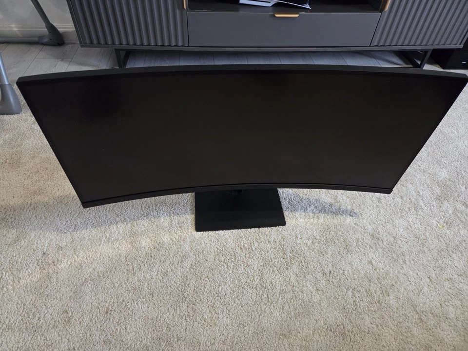 HP Z38c 37.5" Ultrawide Curved IPS Monitor --3840 x 1600UWQHD+ with USB C - Image 1 of 4