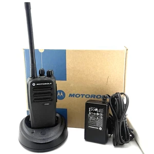 Motorola CP200D Radio 2 Way VHF 16 Channels AAH01JDC9JA2AN Excellent - Photo 1/15