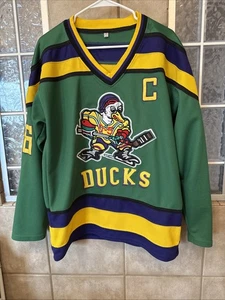 Vintage Anaheim Mighty Ducks #96 Charlie Conway Hockey Trikot Herren Größe M - Bild 1 von 6