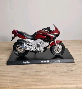 maisto 1 18 motorcycle Yamaha TDM850 - Picture 1 of 3