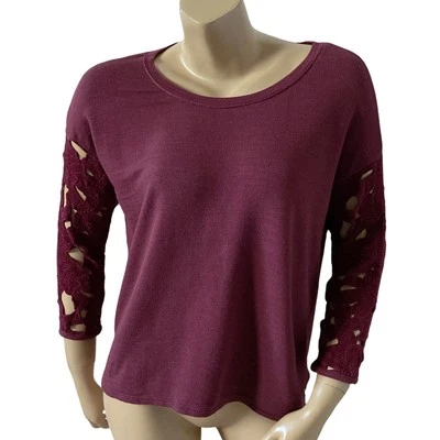 AMERICAN EAGLE Womens Size Medium Open Back Crochet Sleeve Burgundy Sweat Shirt - Image 1 of 4