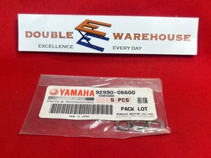 NOS OEM Yamaha 92990-06600 Washer LOT OF FIVE (5) - Imagen 1 de 2