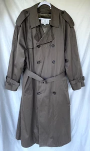 VTG LONDON FOG..KHAKI GREEN..ICONIC..TRENCH COAT..REMOVEABLE SATIN LINING..42L - Picture 1 of 6