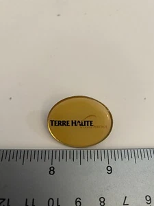 Pin de solapa Terre Haute A Level Above P5 - Imagen 1 de 3