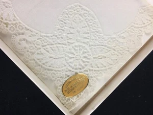 Vintage SWISS LACE unbenutztes Taschentuch in original Geschenkbox - Bild 1 von 3
