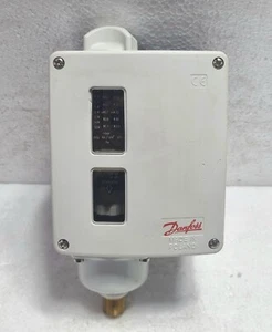 Danfoss RT112 Druckschalter 017-519166 | leicht beschädigt wie auf Bild 5 zu sehen - Bild 1 von 12