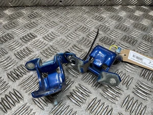 Ford Ranger MK3 3.2 2.0 11-On Rear Door Hinges Right O/S 2303979 2303990 GENUINE - Picture 1 of 4