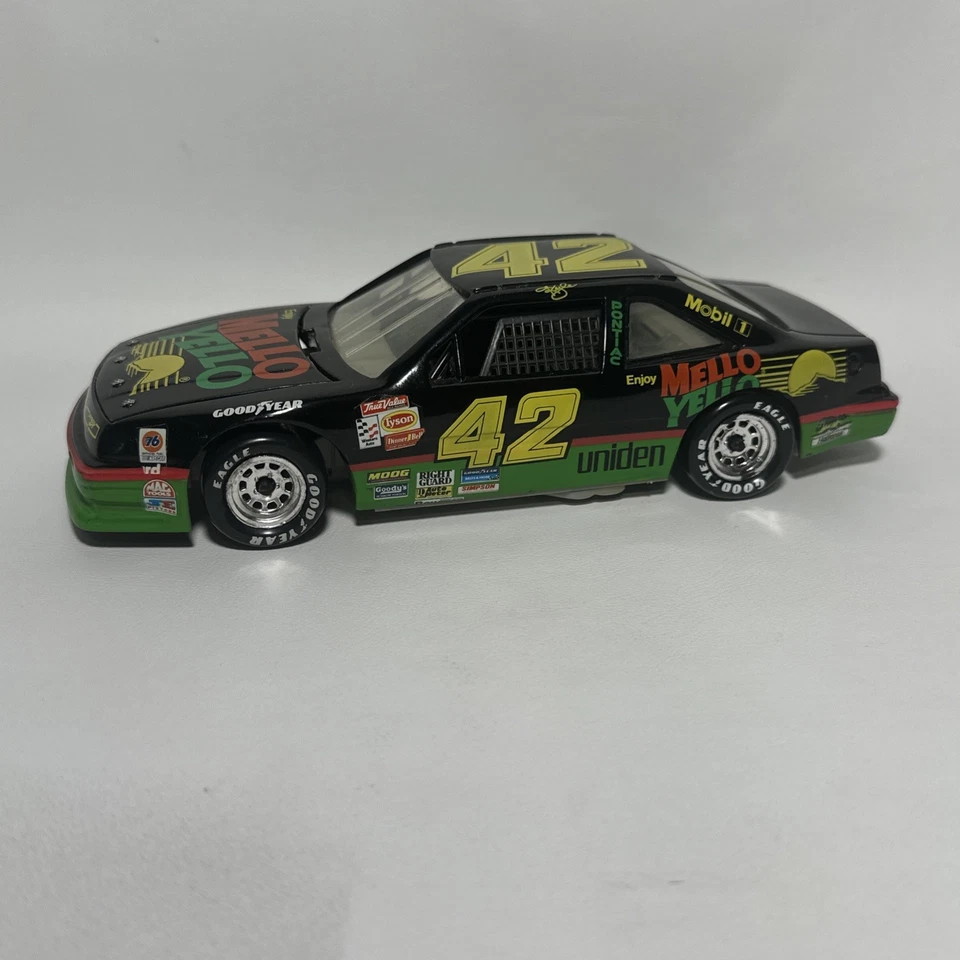 NASCAR Racing Collectable #42 Amarillo Suave Kyle Petty Revell Usado 1/43 Diecast Foto 1 de 4
