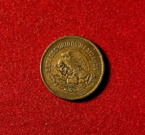 Mexico 1955 5 Centavos Brass Coin KM#424 T2395 - Picture 1 of 2