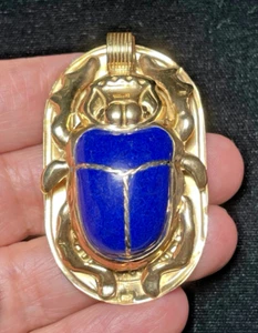 Beautiful Solid 18K Gold Hand Made Egyptian Scarab Charm - Picture 1 of 14
