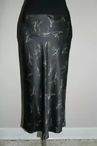 $295 NWT VINCE Flare Midi Elastic Waist Silk Printed Satin Charcoal Skirt sz S - Picture 1 of 10