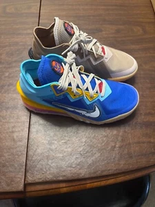 Size 6.5 - Nike Space Jam x LeBron 18 Low Wile E. x Roadrunner - Picture 1 of 4