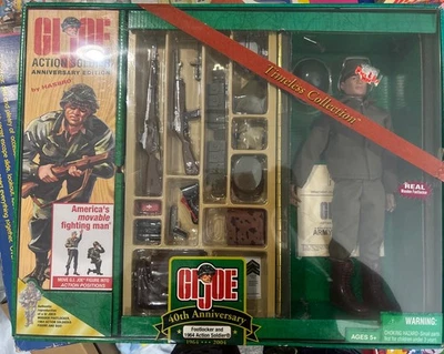 Nuevo - Soldado de acción del 40 aniversario GI JOE sin abrir con armario de madera Foto 1 de 4