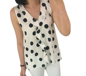 Blusa pequeña sin mangas Loft para mujer a lunares con volantes y cuello en V - Imagen 1 de 10