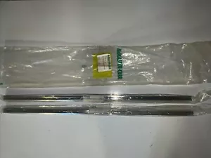 2 Pk - THK 15 mm x 640 mm Guide Rail for Ball Bearing Carriage, 6709K304 - Picture 1 of 5