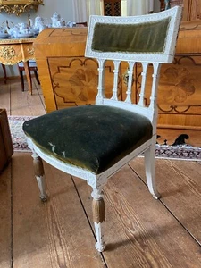 Historischer gustavianischer Stuhl, Stockholm um 1790, alte Farbfassung. - Bild 1 von 4
