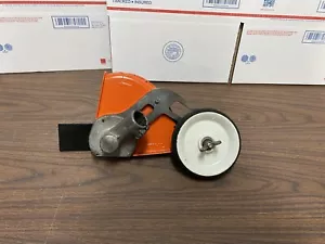 STIHL FC KM CURVED SHAFT Edger Attachment Fits Many Models Read FC90 FC91 FC70 - Picture 1 of 7