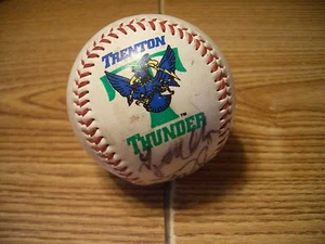 NICE TRENTON THUNDER SOUVENIR BASEBALL WITH AUTOGRAPHS, VG!! WOW!! - Picture 1 of 3