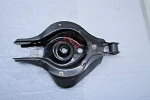 2023-2024 TOYOTA CROWN XLE BRAZO DE CONTROL INFERIOR TRASERO DERECHO PERCHA RESORTE OEM - Imagen 1 de 11