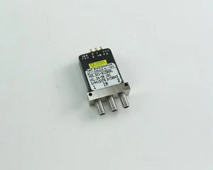 Interruptor coaxial Ducommun DX1-613B60L SPDT, 24-30 VDC, a prueba de fallos con indicadores - Imagen 1 de 2