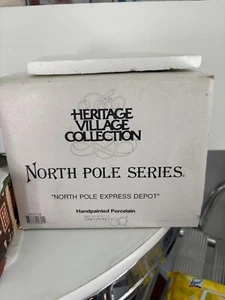 Abt. 56 Nordpol Serie " North Pole Express Express Depot " 1993 mit Licht - Bild 1 von 3
