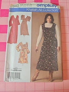 Simplicity Muster 2840 geraffte Kleider 3 Ansichten Größen 24W 26W28W 30W 32W UNGESCHNITTEN - Bild 1 von 5