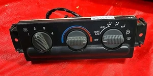 98-02 Chevy Blazer S10 GMC Jimmy Sonoma Climate Control A/C OEM 16233939-A - Picture 1 of 4
