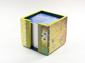 Zettelbox Stadtgarten - Collage, Papierschnitt und Holz, signiert - Bild 1 von 3