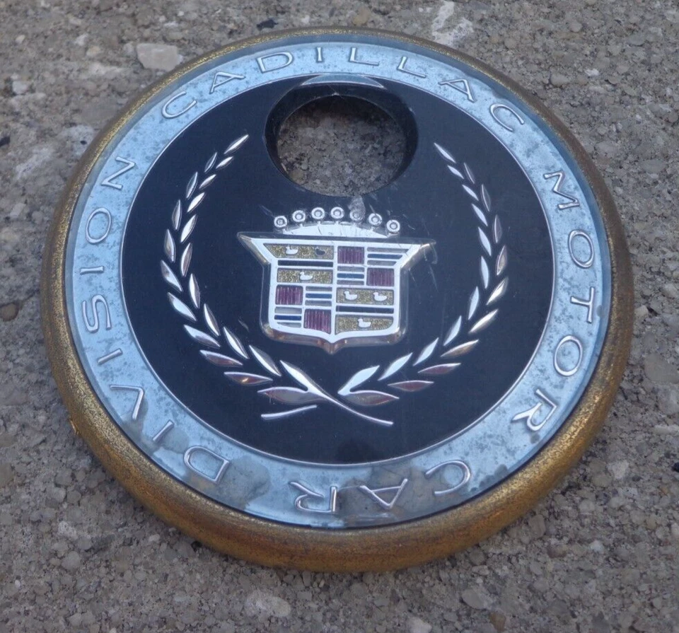 Cadillac Deville emblema maletero insignia calcomanía logotipo ojo de cerradura dorado OEM genuino de fábrica Foto 1 de 1