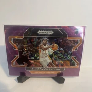 2022 Panini Prizm Entwurf Picks Kennedy Chandler Variation Lila Welle Prizm RC - Bild 1 von 2