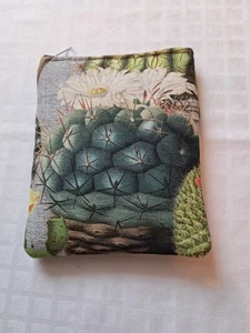 Mäppchen, Kakteen  mit Reißverschluss , 15x13 cm , wattiert,  Handarbeit, - Bild 1 von 2