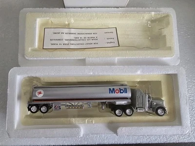 Remolque tractor Matchbox CCY12-M- Mobil Kenworth Aerodyne 🔥  Foto 1 de 2