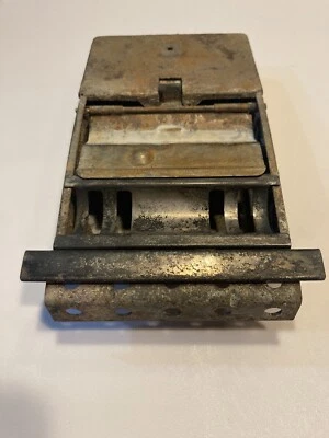 Porsche 911/912 Early Ashtray  Off A 1968 OEM Original - Imagem 1 de 4