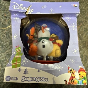 Disney Christmas Winnie The Pooh & Tigger Electric Snow Globe Large VTG Decor - Picture 1 of 3