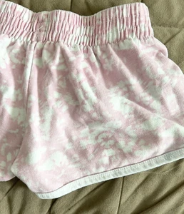 🌸 REEBOK Girls Size Small (7) Pink And White Shorts K92 - Picture 1 of 12