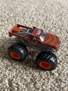 BRUTUS Hot Wheels Monster Jam Truck 1/64 ORANGE RIMS - Picture 1 of 5
