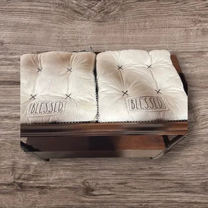 Dos cojines de asiento de silla Rae Dunn raros bendecidos - Imagen 1 de 9