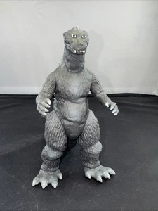2023 BANDAI 6" GODZILLA 1955 Figure Raids Again Kaiju Toy MOVIE MONSTER SERIES - Picture 1 of 6