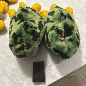 Botas brutas Tyranno Toes de colección zapatillas de dinosaurio 1989 Urkel - Imagen 1 de 6