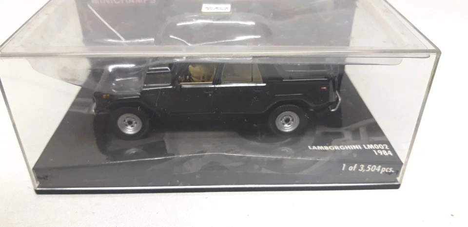 1/43 Lamborghini LM002 1984 black- Minichamps - Immagine 1 di 4