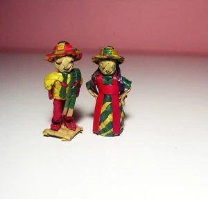 Vtg Extra Miniature Pair of Colombian Peasants Made of Corn Skin Nicely Detailed - Picture 1 of 6
