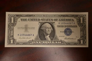 One Dollar 1957 Silver Certificates Sequel Serial Numbers Lot Of 4 - Picture 1 of 8