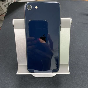 iphone se 3a generazione sbloccato 64gb solo per parti di ricambio - Foto 1 di 8